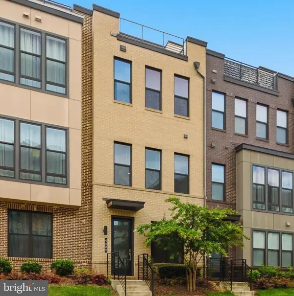 4680 Charger Pl, CHANTILLY, VA 20151