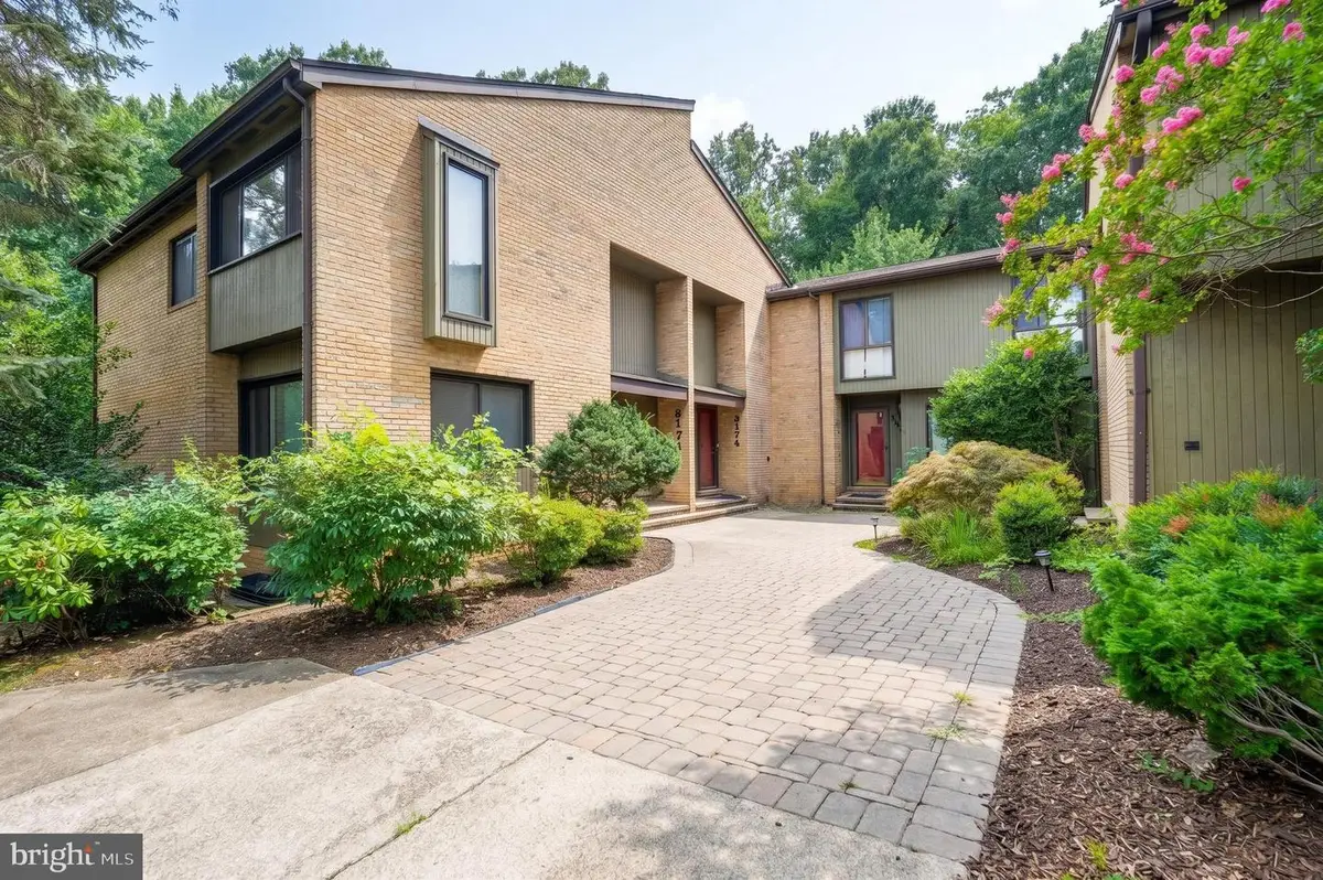 3174 Colchester Brook Ln, Fairfax, VA 22031 - #1