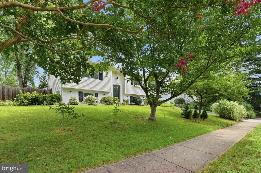 7021 Bedrock Rd, Alexandria, VA 22306 - #2
