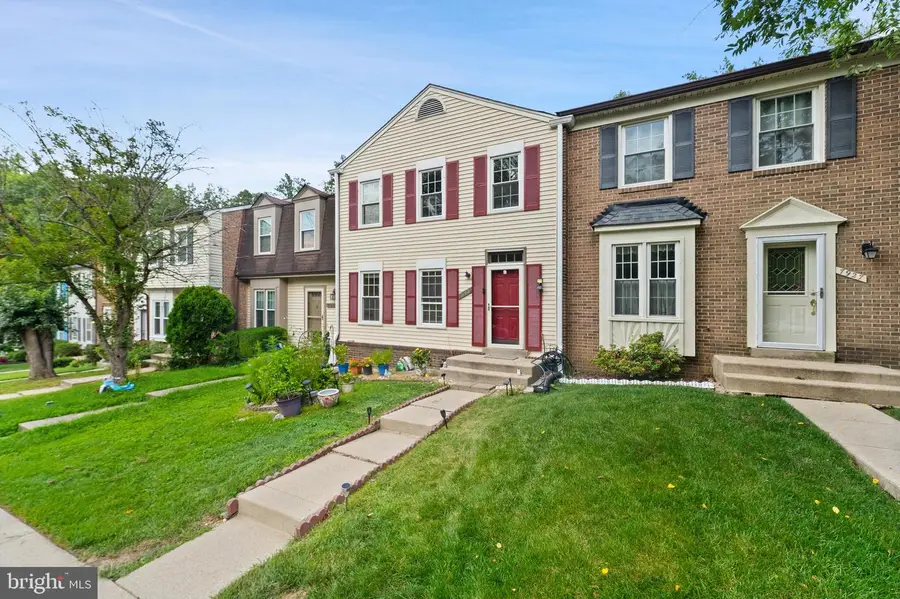 7925 Pebble Brook Ct, Springfield, VA 22153 - #2
