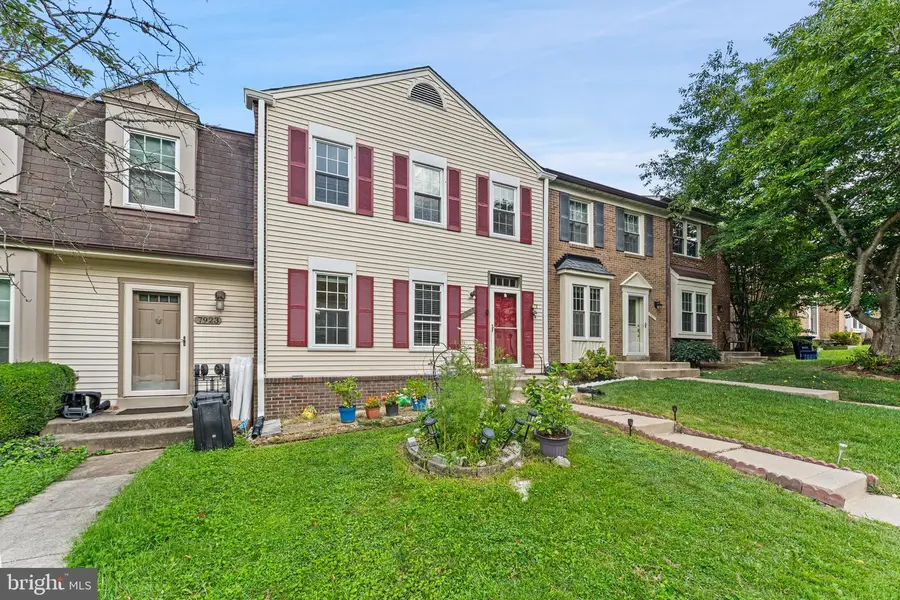 7925 Pebble Brook Ct, Springfield, VA 22153 - #3