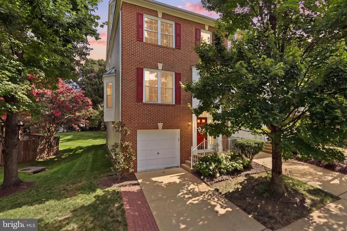 11432 Tiger Lily Ln, Fairfax, VA 22030 - #1