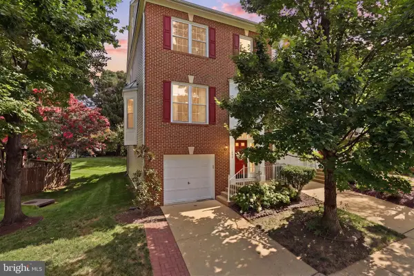 11432 Tiger Lily Ln, FAIRFAX, VA 22030