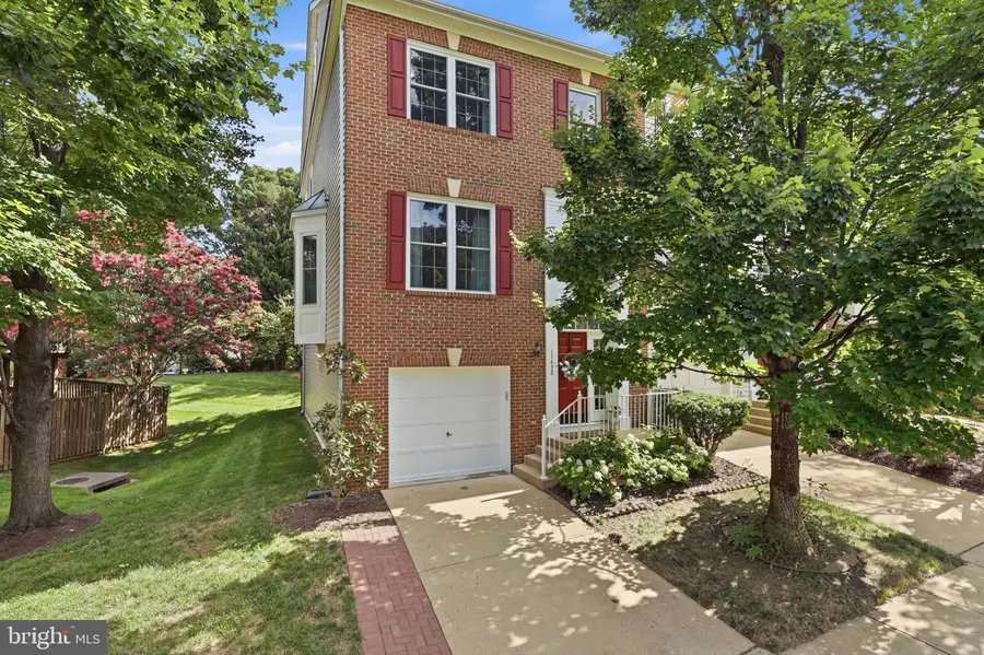 11432 Tiger Lily Ln, Fairfax, VA 22030 - #3