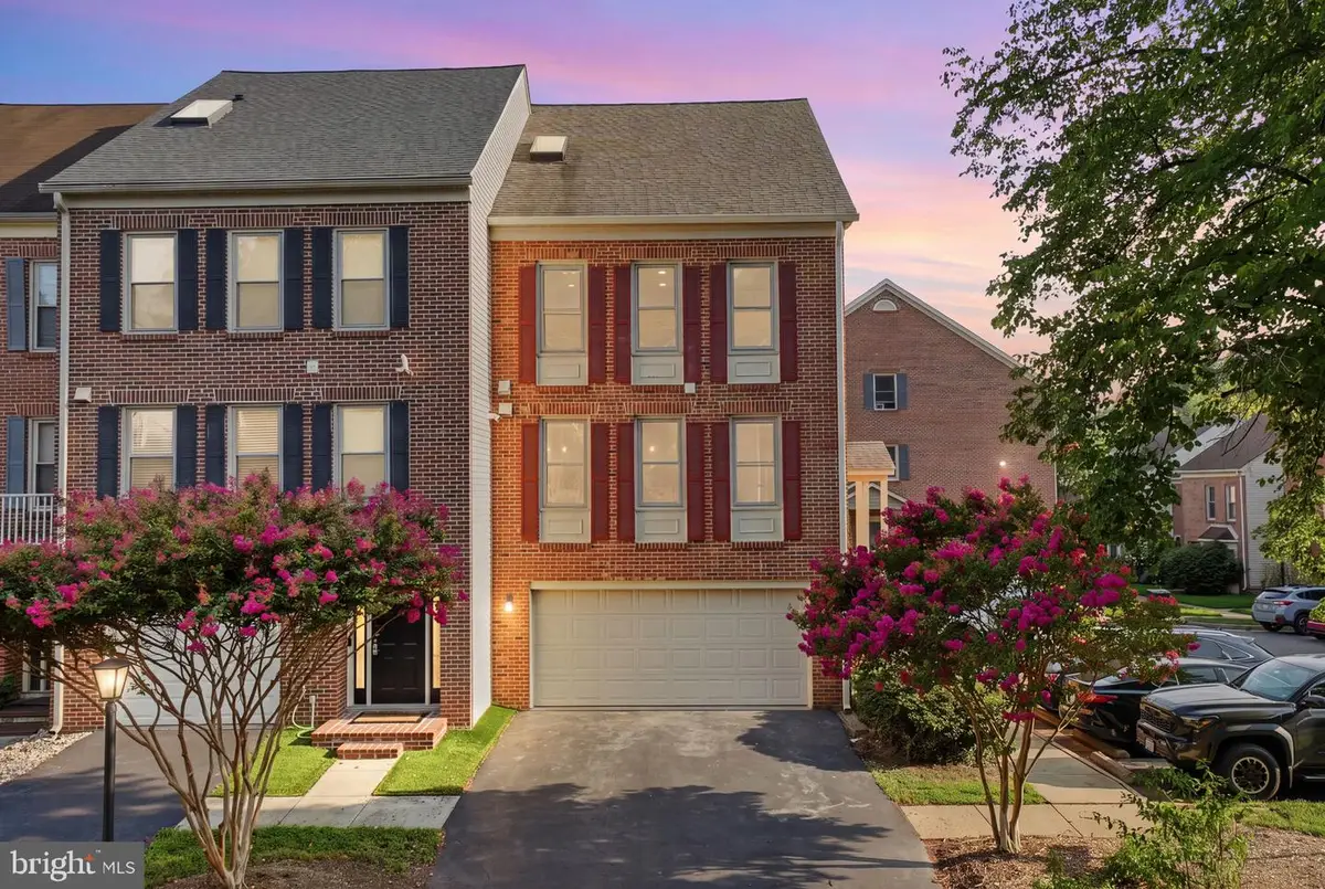 7559 Chrisland Cv, Falls Church, VA 22042 - #1