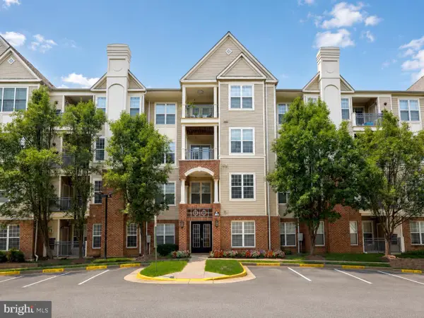 3015 Nicosh Cir #2102, FALLS CHURCH, VA 22042
