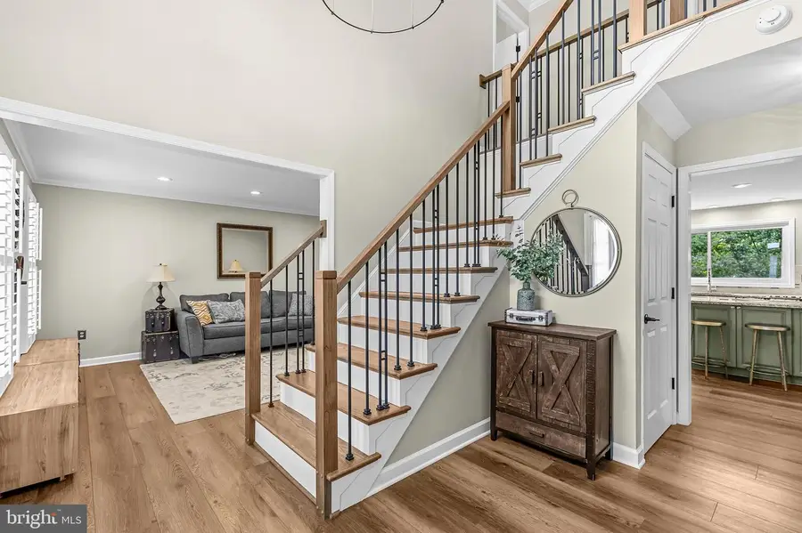 6422 Springhouse Cir, Clifton, VA 20124 - #2