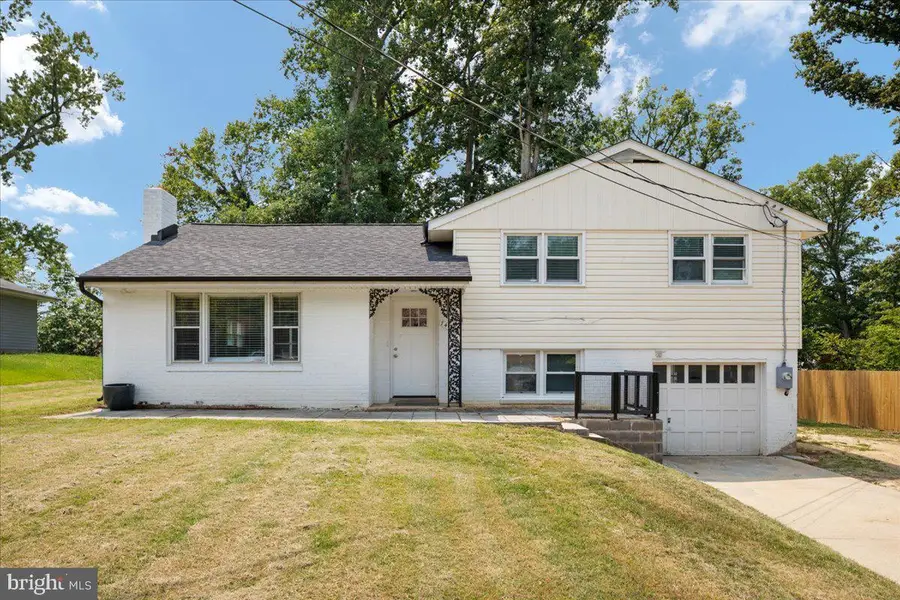 7410 Dickenson St, Springfield, VA 22150 - #2