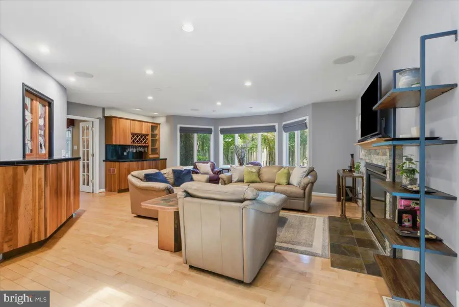 5803 Hall St, Burke, VA 22015 - #2