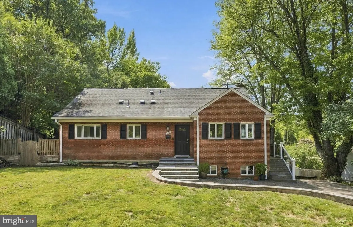 6429 Eppard St, Falls Church, VA 22044 - #1