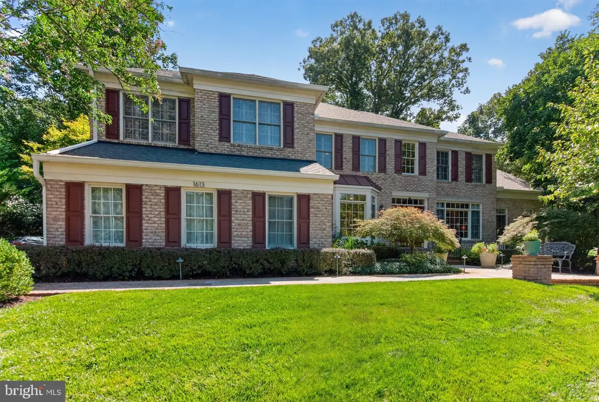 1613 Chathams Ford Pl, Vienna, VA 22182 - #1