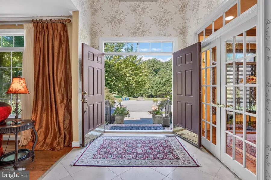 1613 Chathams Ford Pl, Vienna, VA 22182 - #2