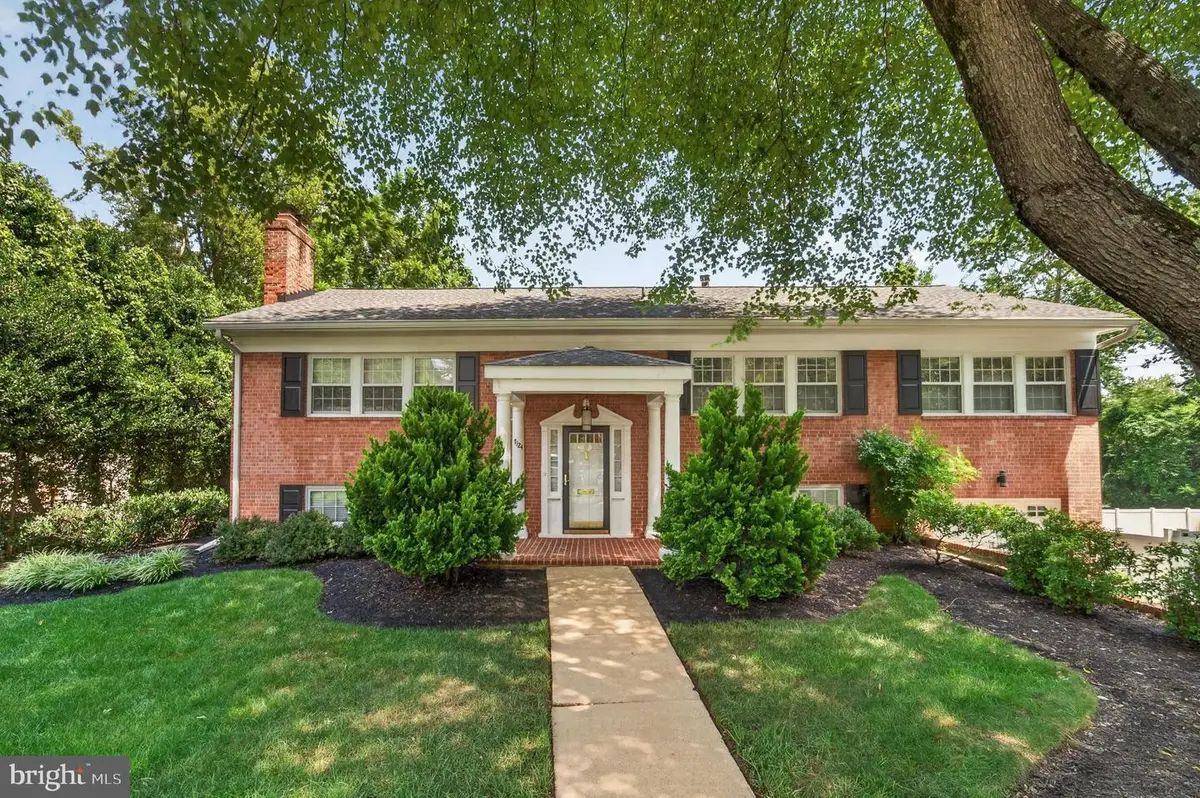 7124 Thrasher Road, McLean, VA 22101 - #1