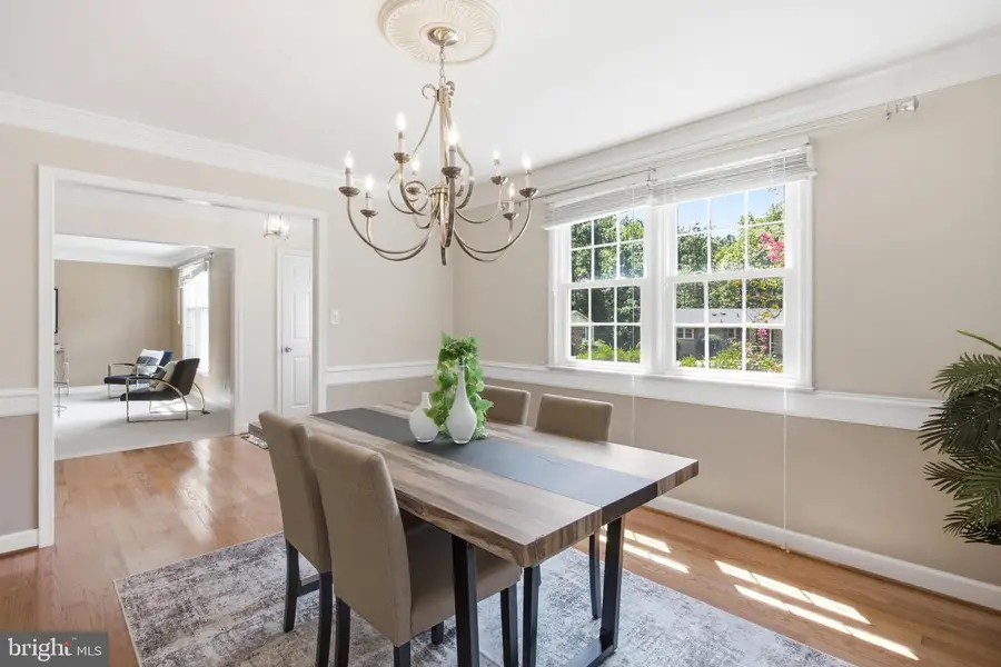 5218 Pumphrey Dr, Fairfax, VA 22032 - #3