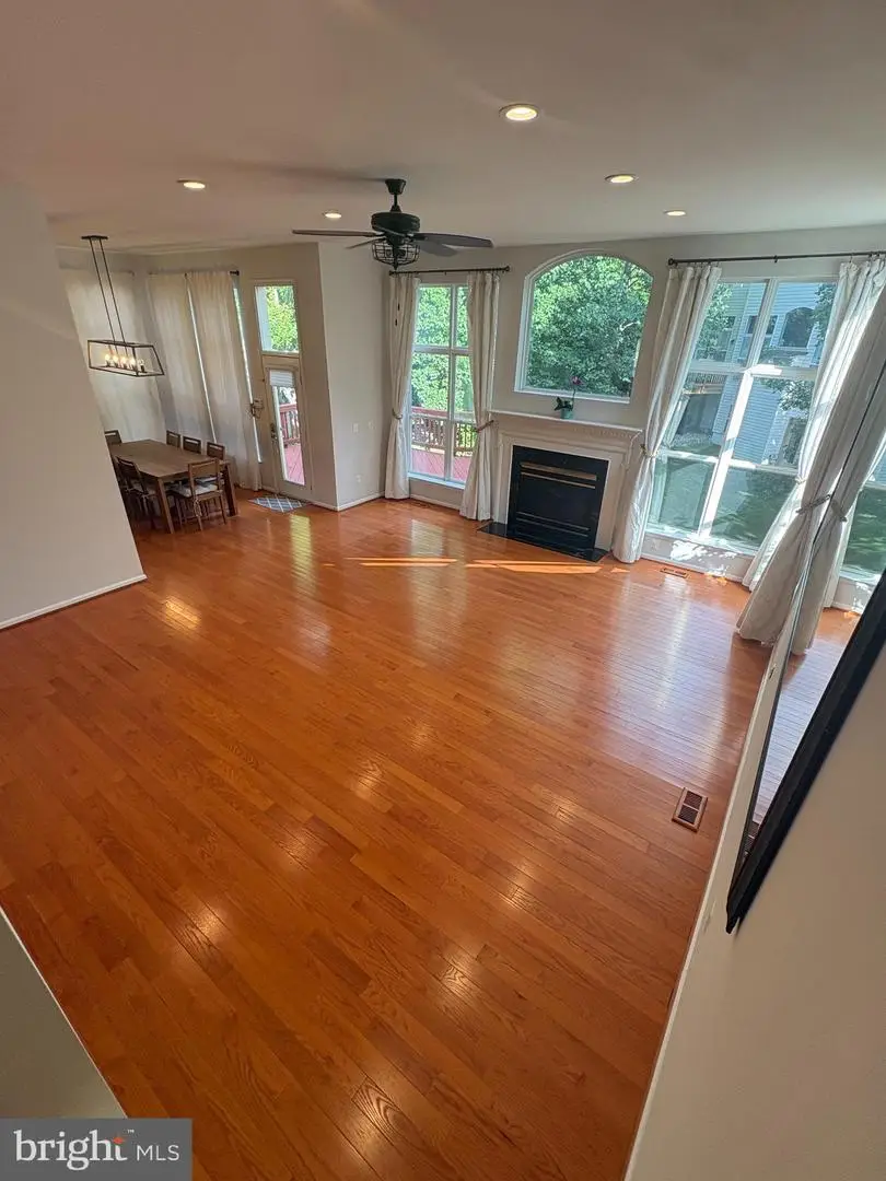 3024 Mainstone Dr, Fairfax, VA 22031 - #1