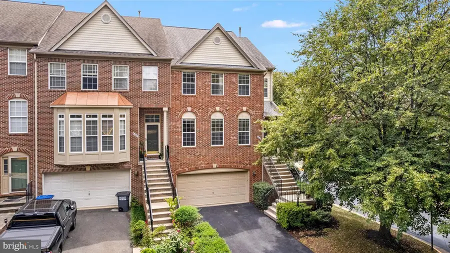 4109 Leclair Ct, Fairfax, VA 22033 - #3