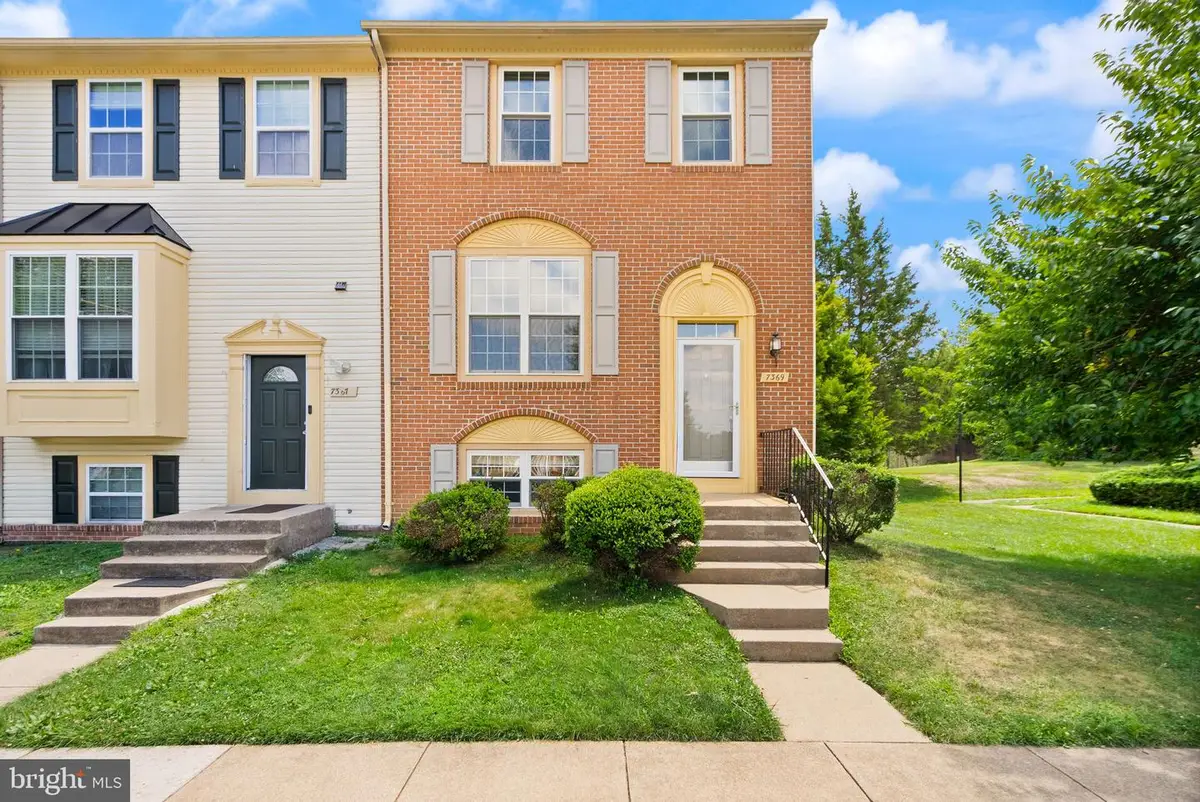 7369 Rhondda Dr, Lorton, VA 22079 - #1