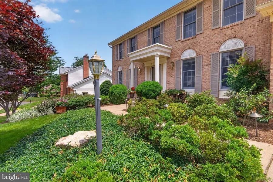 9710 Dansk Ct, Fairfax, VA 22032 - #2