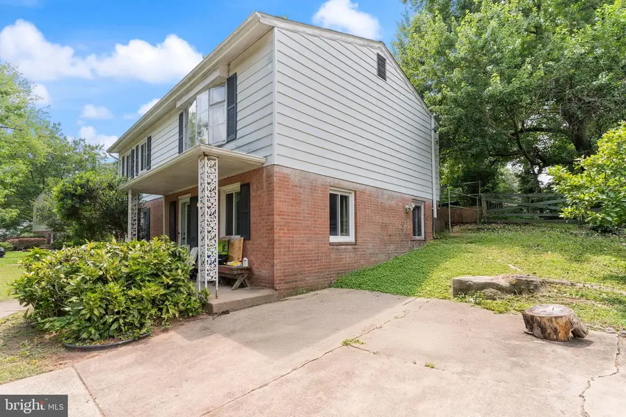 13705 Smallwood Ct, Chantilly, VA 20151 - #3