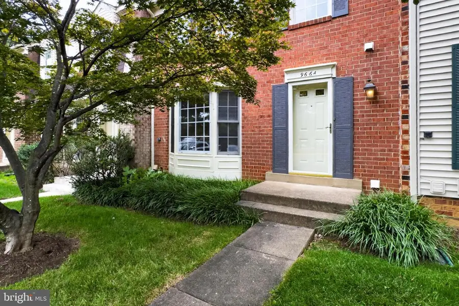 9664 Scotch Haven Dr, Vienna, VA 22181 - #2