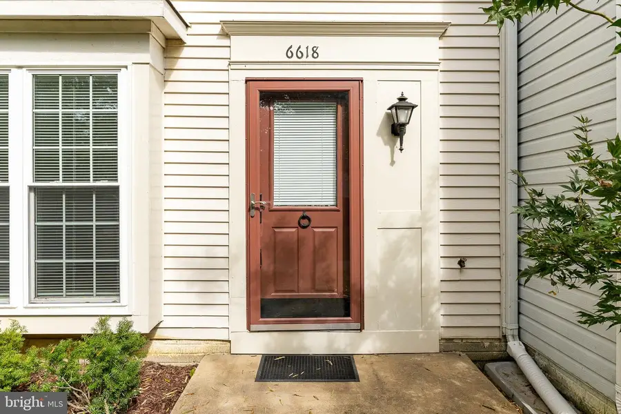 6618 Morning View Ct, Alexandria, VA 22315 - #2