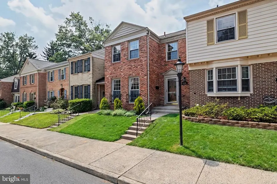 5426 Cabot Ridge Ct, Fairfax, VA 22032 - #2
