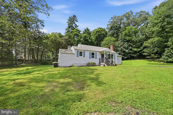 7806 Trammell Rd, ANNANDALE, VA 22003