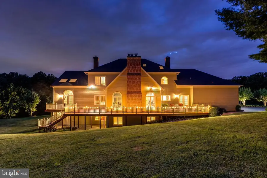 10875 Patowmack Dr, Great Falls, VA 22066 - #3