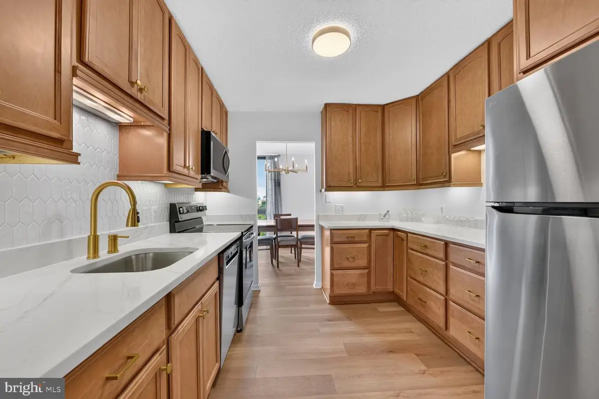 2311 Pimmit Dr #1019, Falls Church, VA 22043 - #1