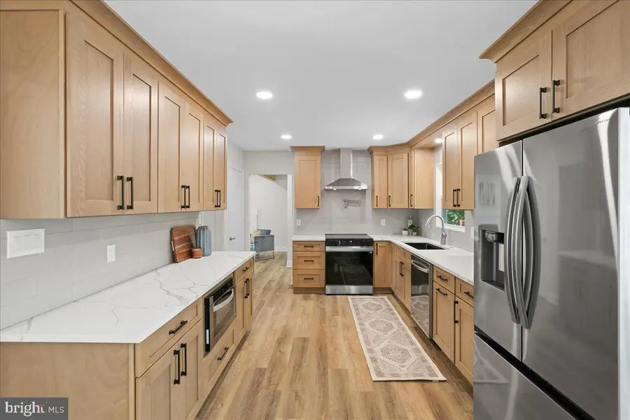 9008 Lake Braddock Dr, Burke, VA 22015 - #3