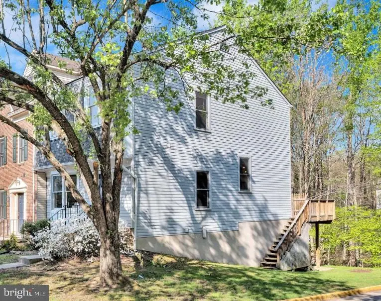 8084 Whitlers Ct, Springfield, VA 22152 - #2