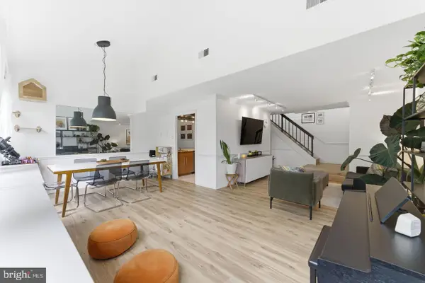 11260 Chestnut Grove Sq #337, RESTON, VA 20190
