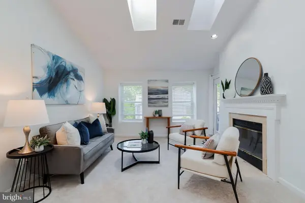 7033 Lafayette Dr #55, ANNANDALE, VA 22003