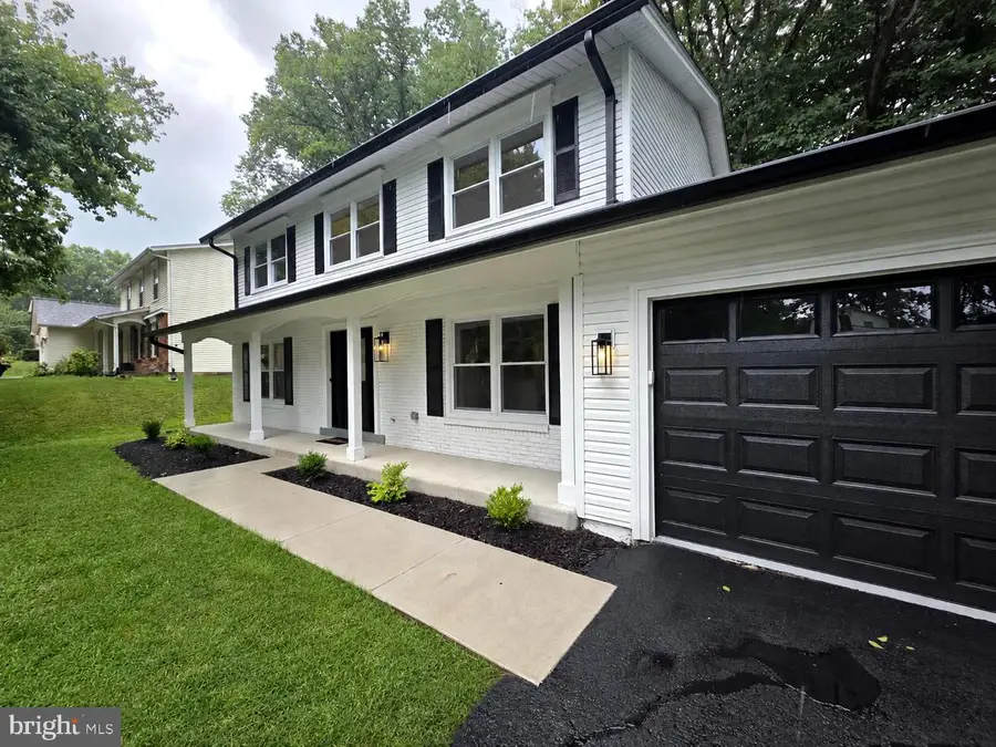 9137 Rockefeller Ln, Springfield, VA 22153 - #2