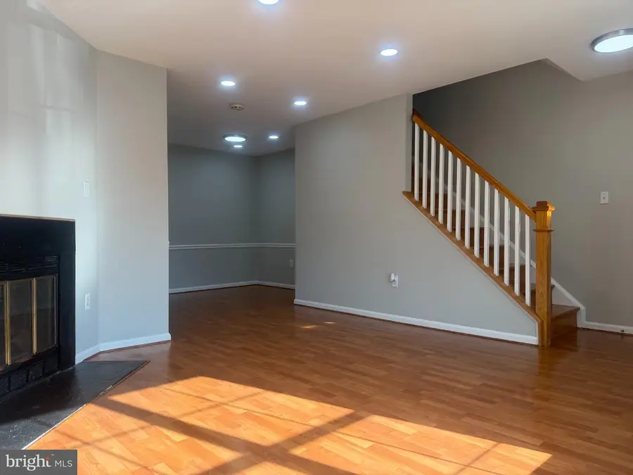 14533 Ravenscar Ct, Centreville, VA 20121 - #3