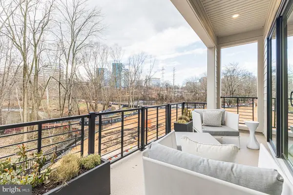 11599 Patriotic Ln, RESTON, VA 20190
