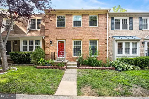 9036 Rosewall Ct, SPRINGFIELD, VA 22152
