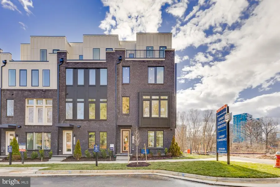 11591 Patriotic Ln, Reston, VA 20190 - #3
