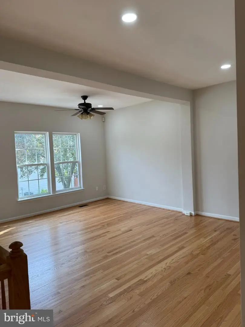 13653 Saint Johns Wood Pl, Herndon, VA 20171 - #2