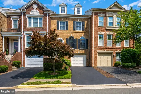 8002 Tanworth Ct, SPRINGFIELD, VA 22152