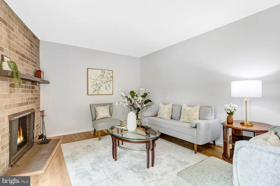 1412 Green Run Ln, Reston, VA 20190 - #3