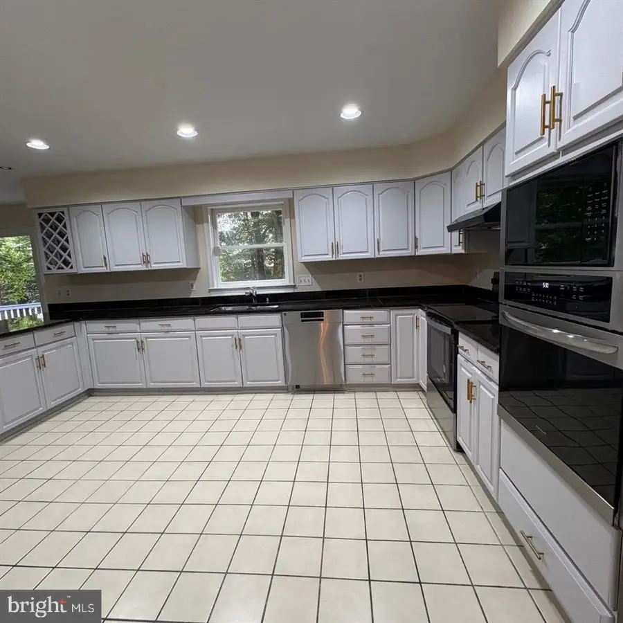 3502 Holly Rd, Annandale, VA 22003 - #3
