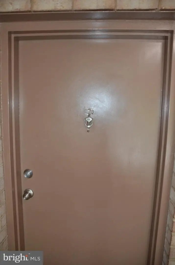 4108 Mangalore Dr #302, Annandale, VA 22003 - #1