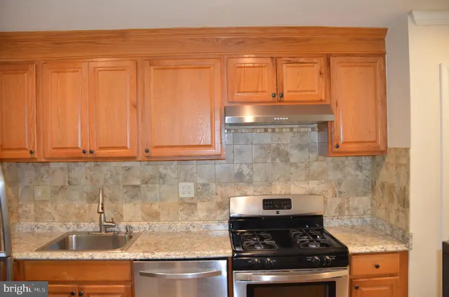 4108 Mangalore Dr #302, Annandale, VA 22003 - #3