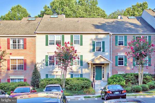 3805 Green Ridge Ct #302, FAIRFAX, VA 22033