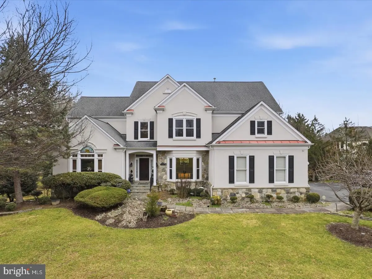 1465 Mayhurst Blvd, McLean, VA 22102 - #1