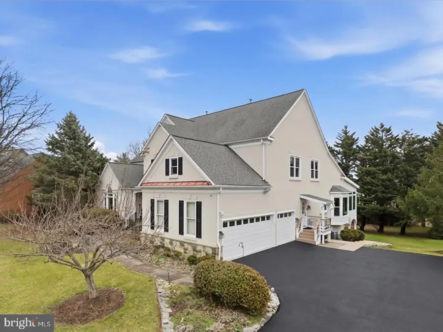 1465 Mayhurst Blvd, McLean, VA 22102 - #2