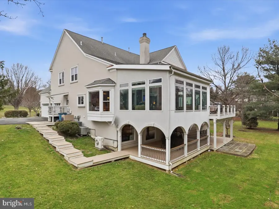 1465 Mayhurst Blvd, McLean, VA 22102 - #3