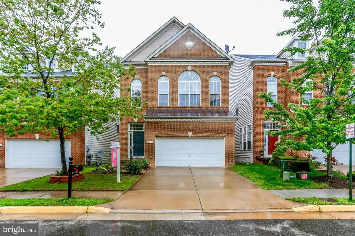 8352 Middle Ruddings Dr, Lorton, VA 22079 - #1