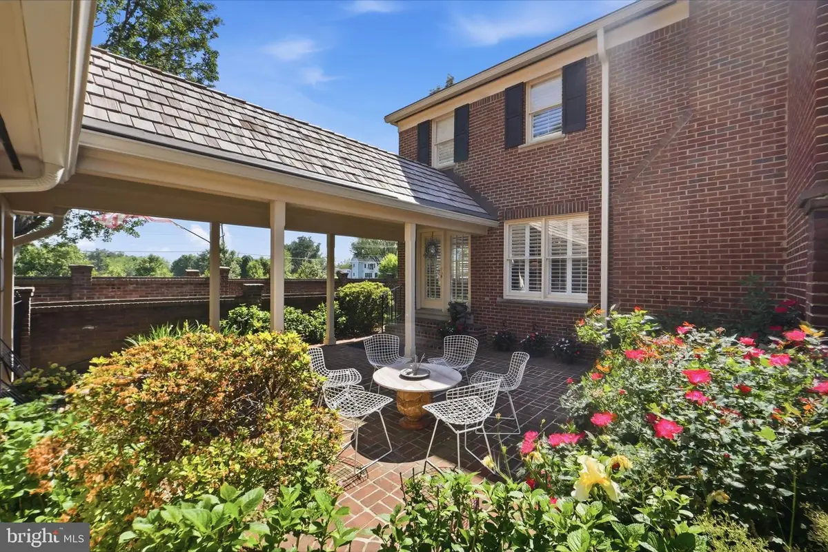 6610 Madison Mclean Drive Dr, McLean, VA 22101 - #1